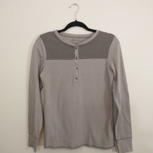 Eddie Bauer thermal gray medium outdoor henley